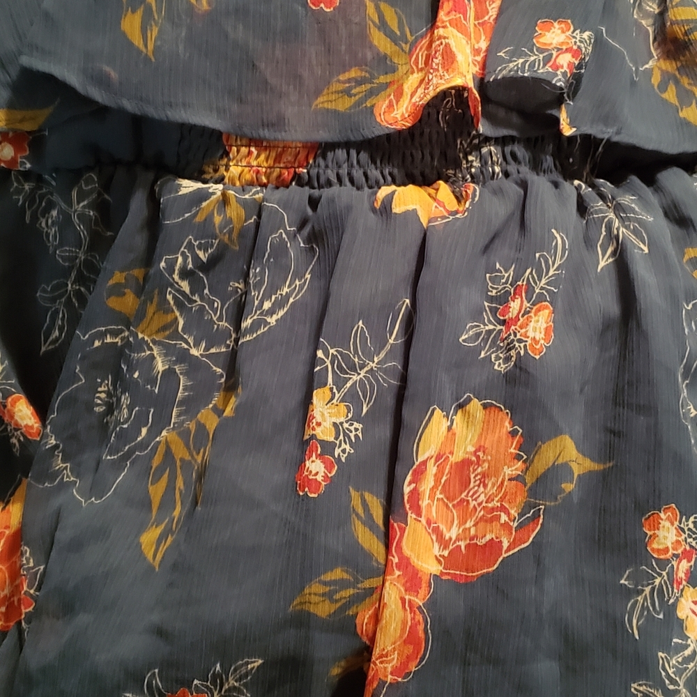 Blue floral strapless top, torrid size 5